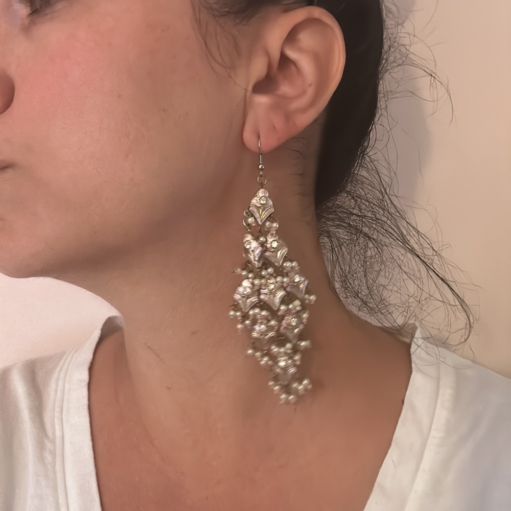 Gorgeous statement earrings - Picture 2 of 4